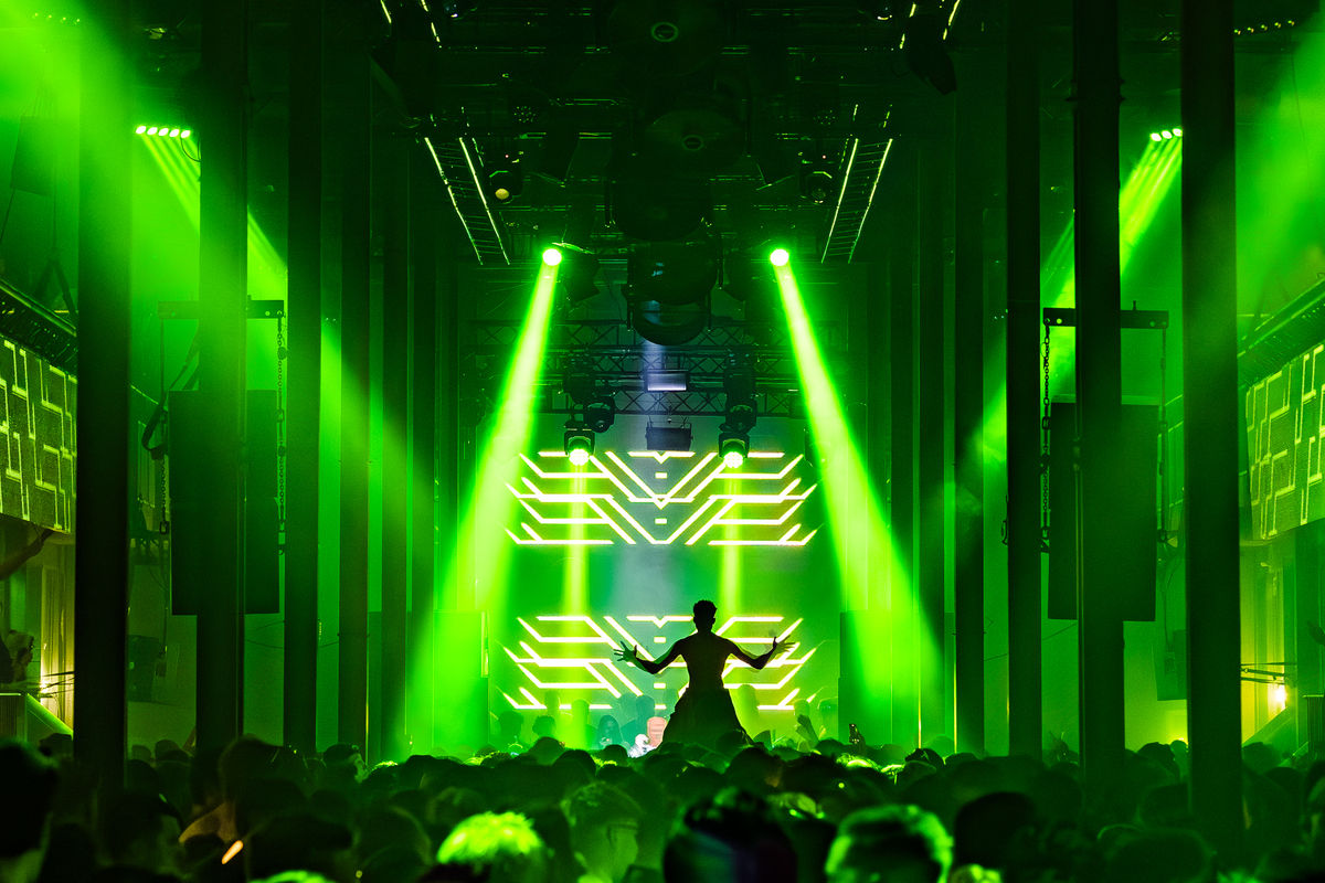 Loading... just a sec